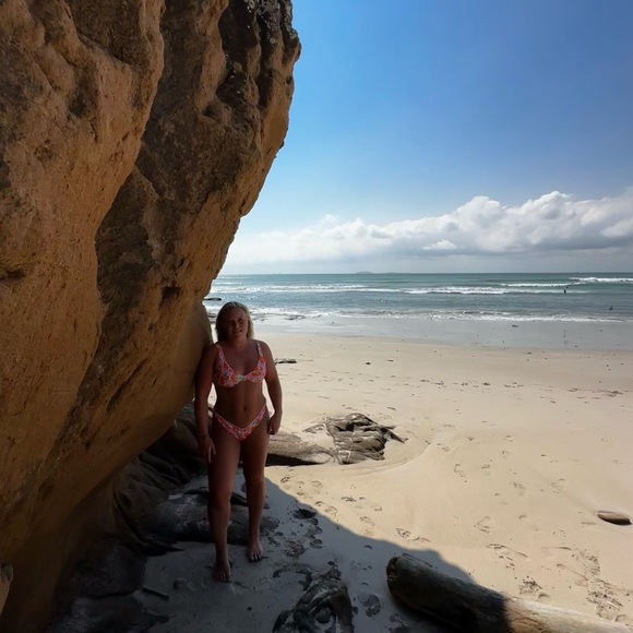 Princess Polly Bathing Suit Top - Picture 3 of 4